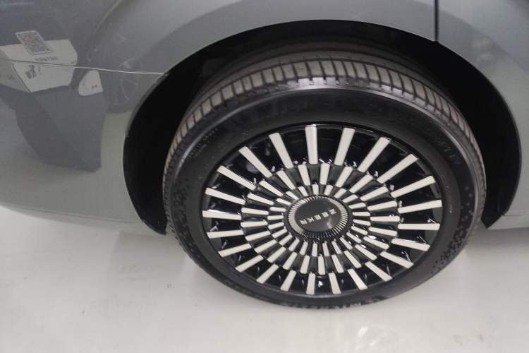 Used Zeekr 009 2024 Six-Seat Executive Version 4WD 108 kWh Exterior 5