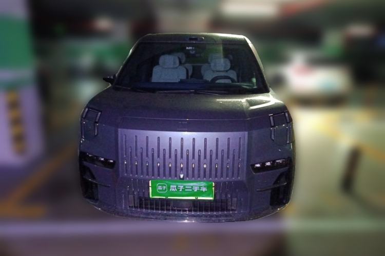 Used Zeekr 009 2024 Six-Seat Executive Version 4WD 108 kWh Front