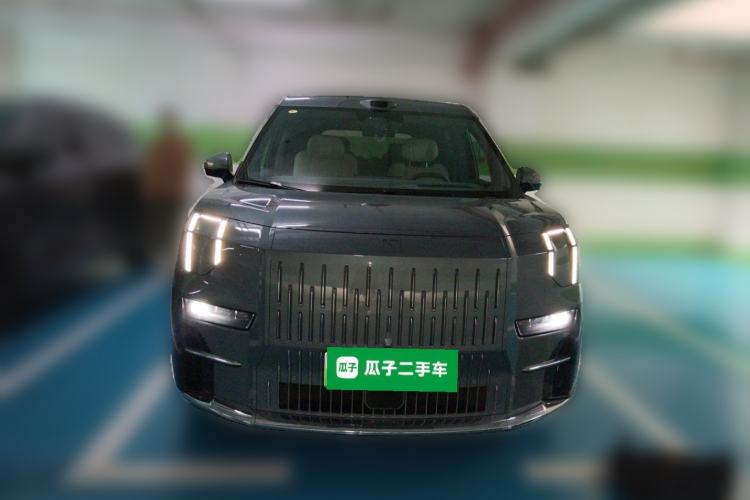 Used Zeekr 009 2024 Six-Seat Executive Version 4WD 108 kWh Front