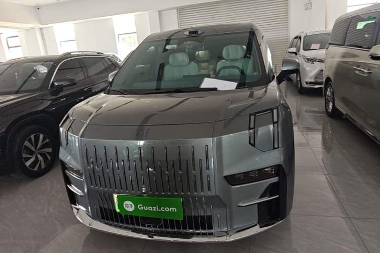 Used Zeekr 009 2024 Six-Seat Executive Version 4WD 108 kWh Front