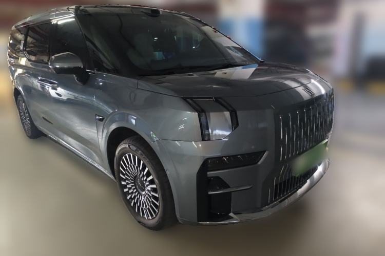 Used Zeekr 009 2024 7-Seater Walk-Through Version Four-Wheel Drive 108 kWh Front Right 45 Deg
