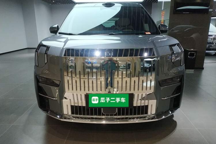 Used Zeekr 009 2024 Six-Seat Executive Version 4WD 108 kWh Front