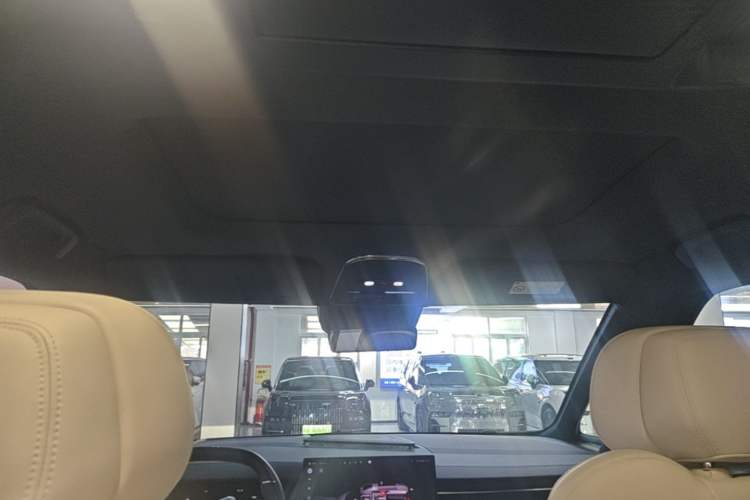 Used Zeekr 009 2024 Six-Seat Executive Version 4WD 108 kWh Headliner