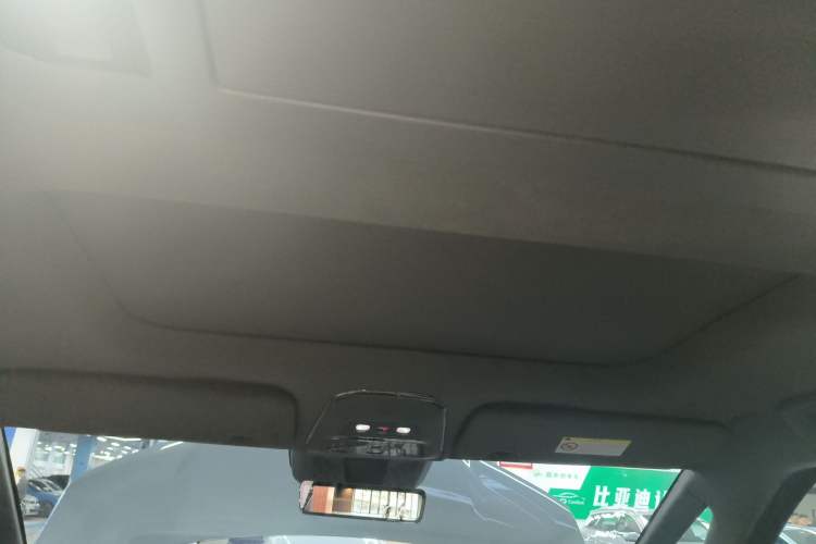 Used Zeekr 009 2024 Six-Seat Executive Version 4WD 108 kWh Headliner