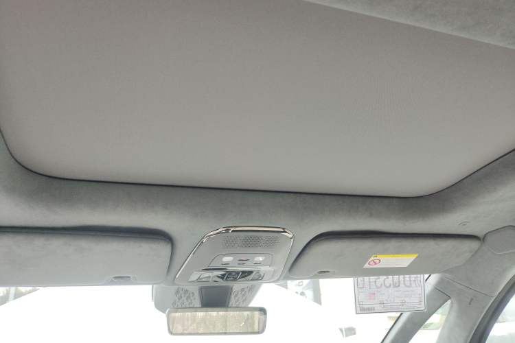 Used Zeekr 009 2024 Six-Seat Executive Version 4WD 108 kWh Headliner