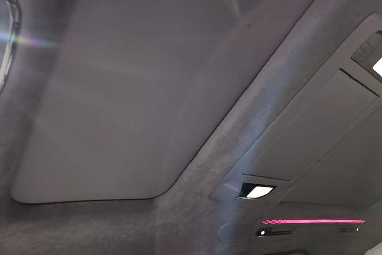 Used Zeekr 009 2024 7-Seater Aisle Version 108 kWh Headliner