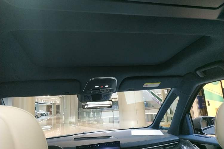 Used Zeekr 009 2024 Six-Seat Executive Version 4WD 108 kWh Headliner