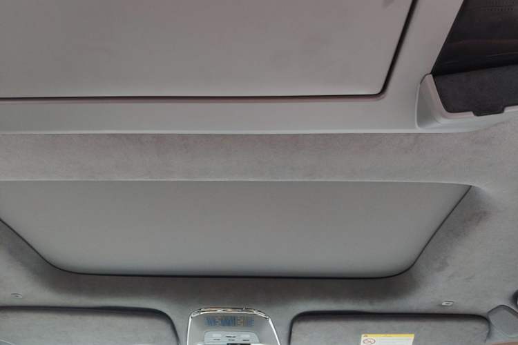 Used Zeekr 009 2024 7-Seater Walk-through Version 4WD 140 kWh Headliner