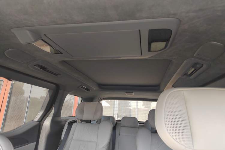 Used Zeekr 009 2024 7-Seater Aisle Version 108 kWh Headliner