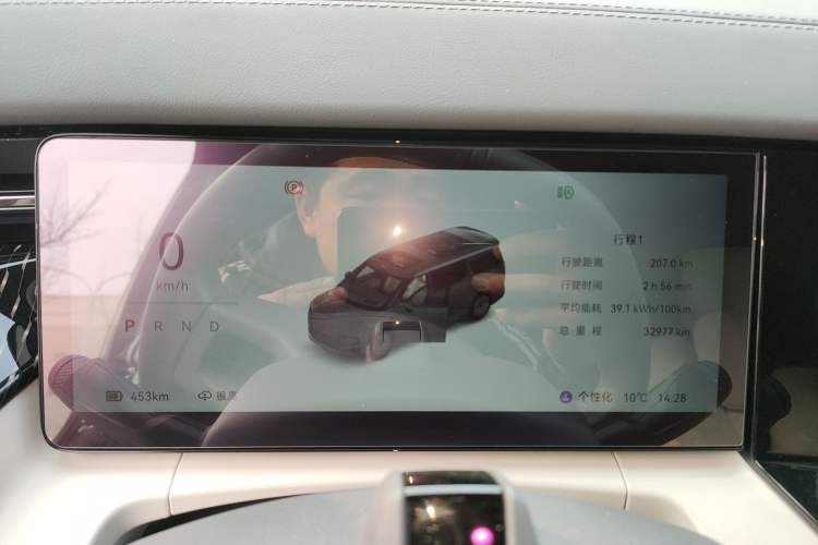 Used Zeekr 009 2024 7-Seater Walk-Through Version Four-Wheel Drive 108 kWh Instrument Cluster