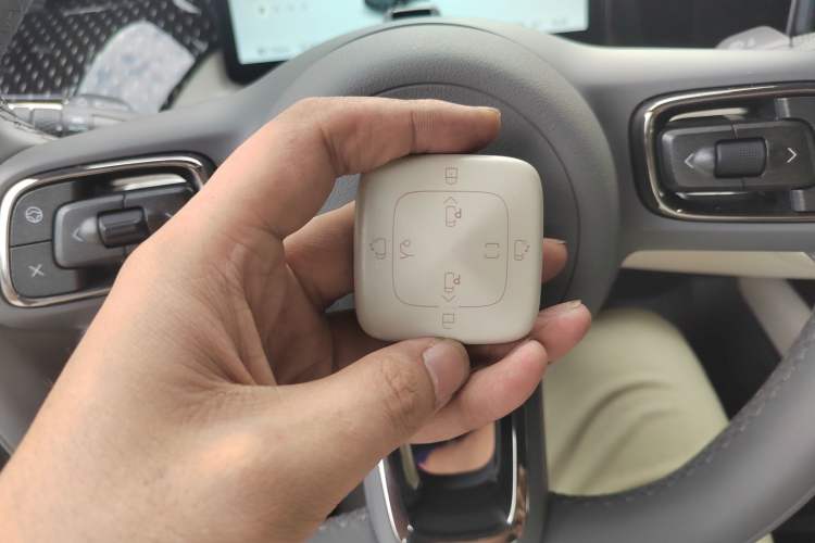 Used Zeekr 009 2024 7-Seater Aisle Version 108 kWh Interior 1