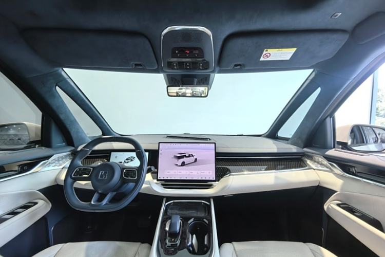 Used Zeekr 009 2024 Six-Seat Executive Version 4WD 108 kWh Interior 1