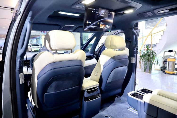 Used Zeekr 009 2024 Six-Seat Executive Version 4WD 140 kWh Interior 15