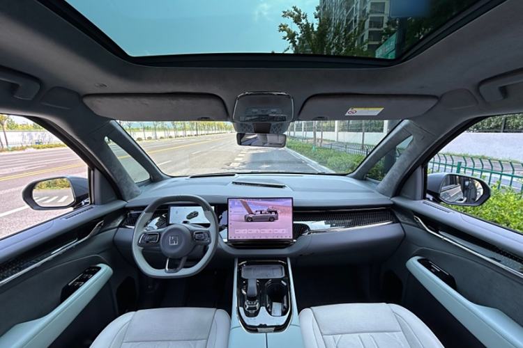 Used Zeekr 009 2024 7-Seater Walk-Through Version Four-Wheel Drive 108 kWh Interior 3