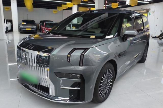 Used Zeekr 009 2024 7-Seater Walk-Through Version Four-Wheel Drive 108 kWh