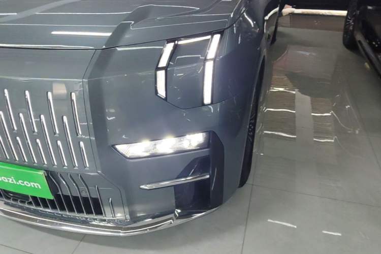 Used Zeekr 009 2024 Six-Seat Executive Version 4WD 108 kWh Left Front Headlight