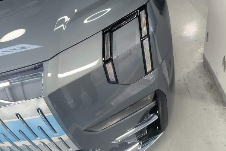 Used Zeekr 009 2024 Six-Seat Executive Version 4WD 108 kWh Left Front Headlight