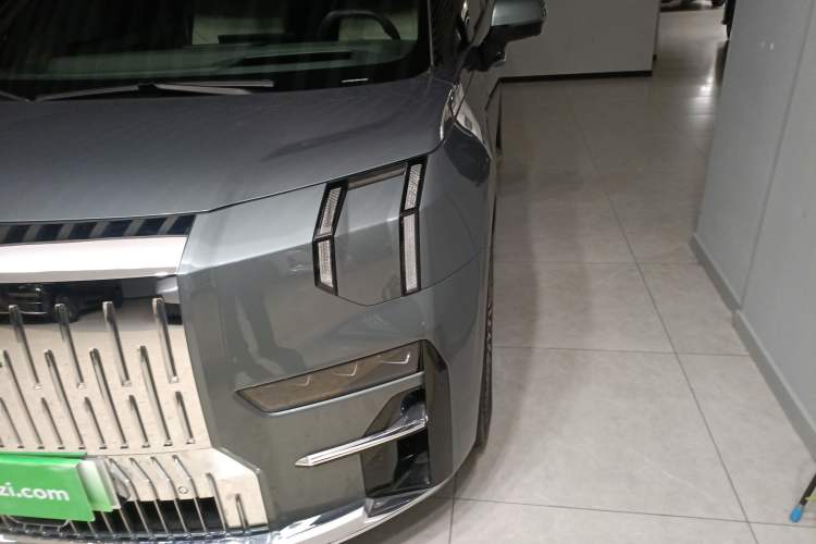Used Zeekr 009 2024 7-Seater Walk-Through Version Four-Wheel Drive 108 kWh Left Front Headlight