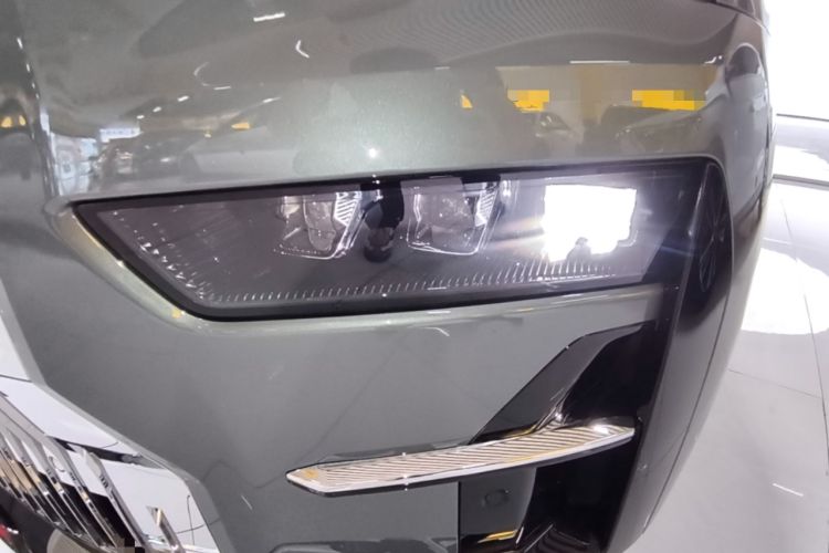 Used Zeekr 009 2024 Six-Seat Executive Version 4WD 108 kWh Left Front Headlight