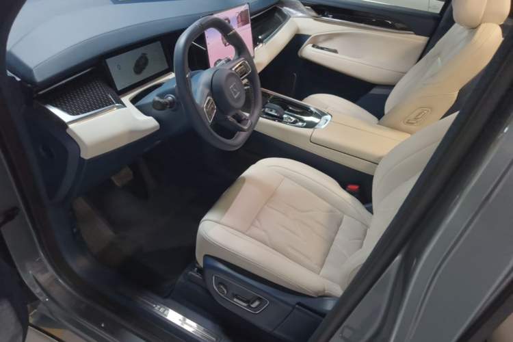 Used Zeekr 009 2024 7-Seater Aisle Version 108 kWh Left Front Seat