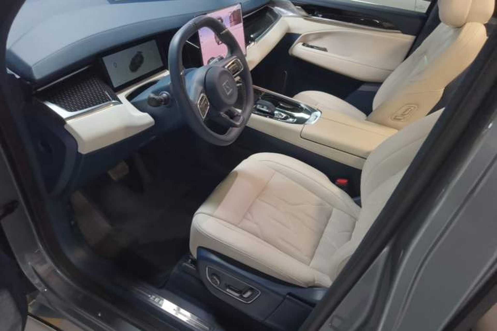 Used Zeekr 009 2024 7-Seater Aisle Version 108 kWh Left Front Seat