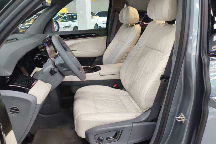 Used Zeekr 009 2024 7-Seater Walk-Through Version Four-Wheel Drive 108 kWh Left Front Seat