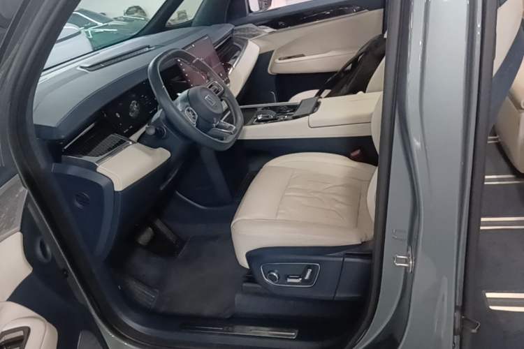 Used Zeekr 009 2024 Six-Seat Executive Version 4WD 108 kWh Left Front Seat