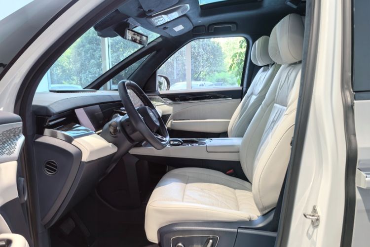 Used Zeekr 009 2024 Six-Seat Executive Version 4WD 108 kWh Left Front Seat