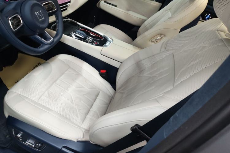 Used Zeekr 009 2024 Six-Seat Executive Version 4WD 108 kWh Left Front Seat