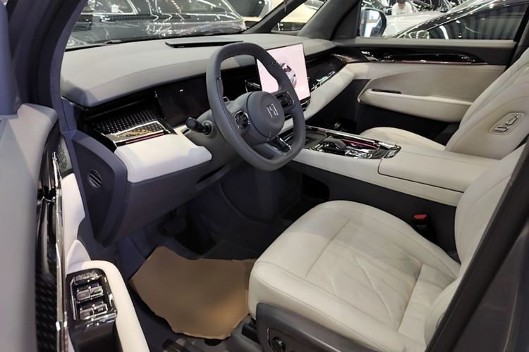 Used Zeekr 009 2024 7-Seater Aisle Version 108 kWh Left Front Seat