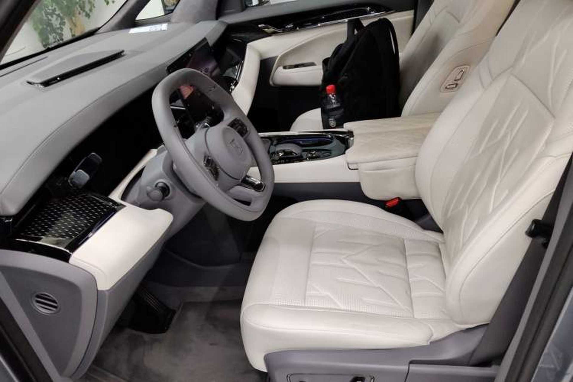 Used Zeekr 009 2024 7-Seater Aisle Version 108 kWh Left Front Seat