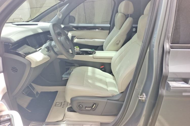 Used Zeekr 009 2024 7-Seater Aisle Version 108 kWh Left Front Seat