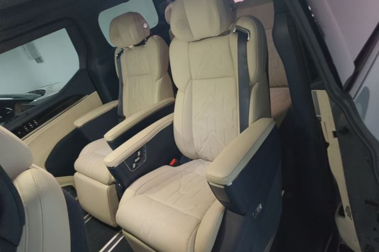 Used Zeekr 009 2024 7-Seater Aisle Version 108 kWh Left Rear Seat