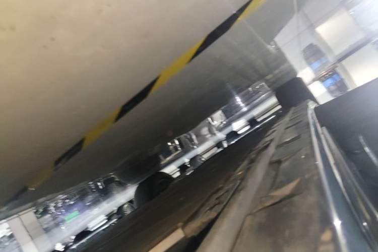 Used Zeekr 009 2024 Six-Seat Executive Version 4WD 108 kWh Left Side Sill
