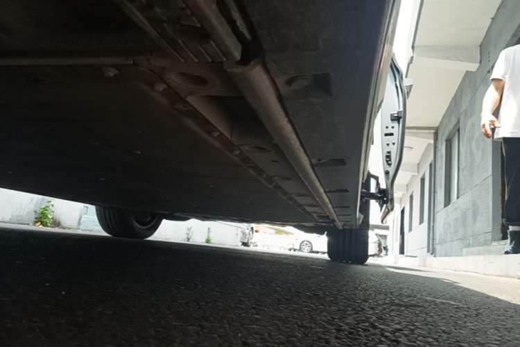 Used Zeekr 009 2024 7-Seater Aisle Version 108 kWh Left Side Sill