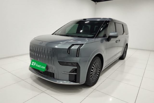 Used Zeekr 009 2024 7-Seater Walk-Through Version Four-Wheel Drive 108 kWh