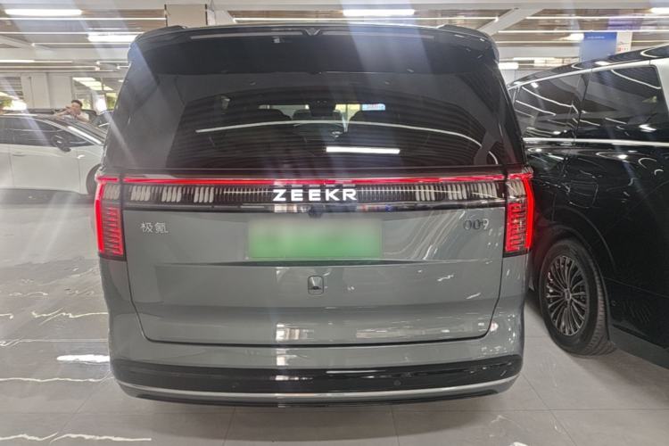 Used Zeekr 009 2024 Six-Seat Executive Version 4WD 108 kWh Rear