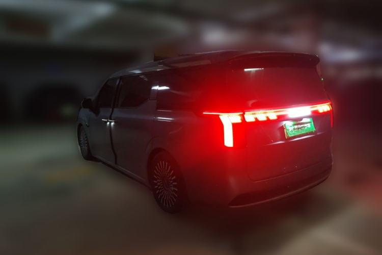 Used Zeekr 009 2024 7-Seater Aisle Version 108 kWh Rear Left 45 Deg