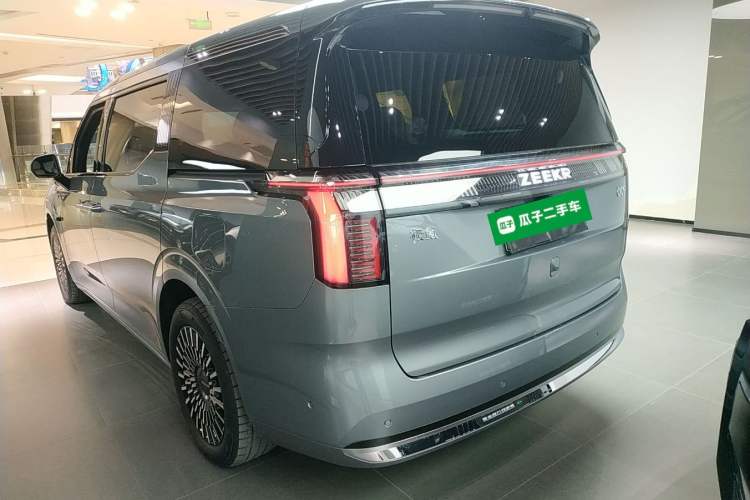 Used Zeekr 009 2024 Six-Seat Executive Version 4WD 108 kWh Rear Left 45 Deg