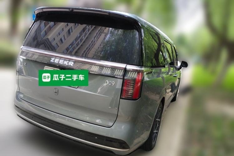 Used Zeekr 009 2024 7-Seater Walk-Through Version Four-Wheel Drive 108 kWh Rear Right 45 Deg