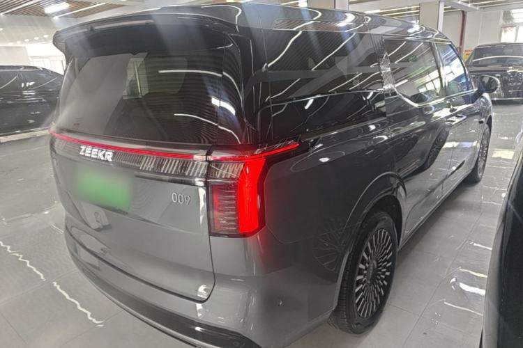 Used Zeekr 009 2024 Six-Seat Executive Version 4WD 108 kWh Rear Right 45 Deg