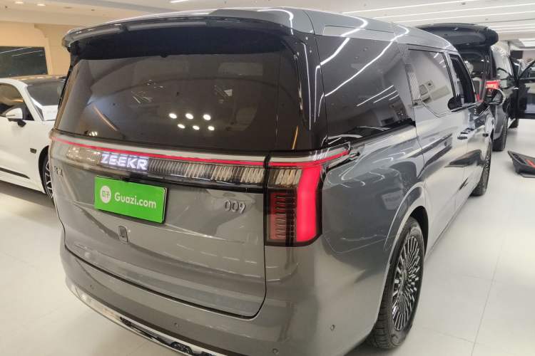 Used Zeekr 009 2024 Six-Seat Executive Version 4WD 108 kWh Rear Right 45 Deg
