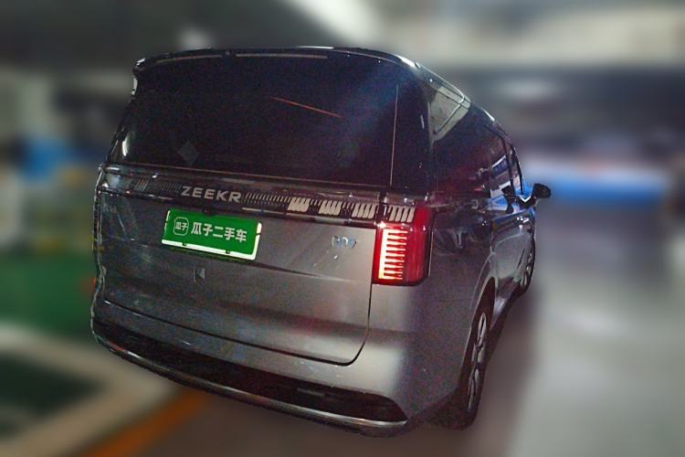 Used Zeekr 009 2024 7-Seater Aisle Version 108 kWh Rear Right 45 Deg