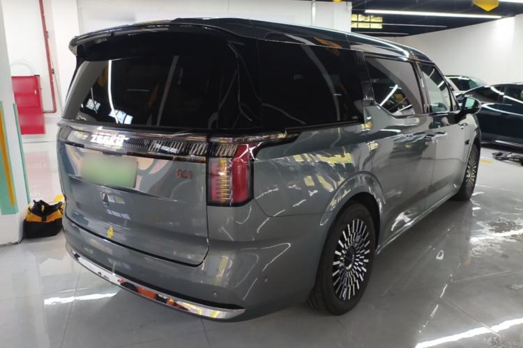 Used Zeekr 009 2024 7-Seater Walk-Through Version Four-Wheel Drive 108 kWh Rear Right 45 Deg
