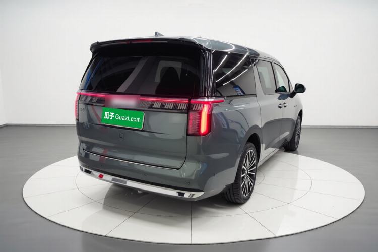 Used Zeekr 009 2024 Six-Seat Executive Version 4WD 108 kWh Rear Right 45 Deg