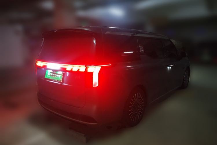 Used Zeekr 009 2024 7-Seater Aisle Version 108 kWh Rear Right 45 Deg