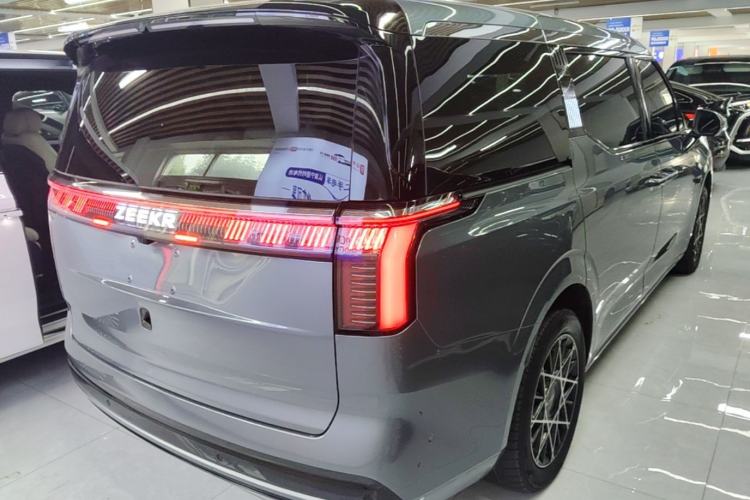 Used Zeekr 009 2024 Six-Seat Executive Version 4WD 140 kWh Rear Right 45 Deg