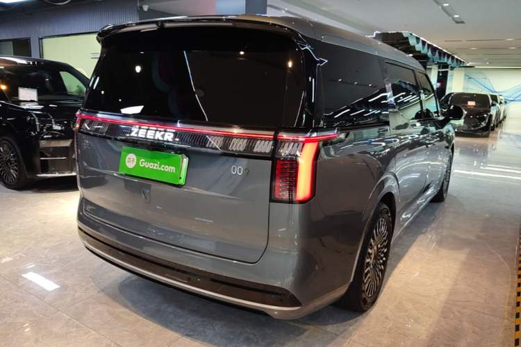 Used Zeekr 009 2024 Six-Seat Executive Version 4WD 108 kWh Rear Right 45 Deg