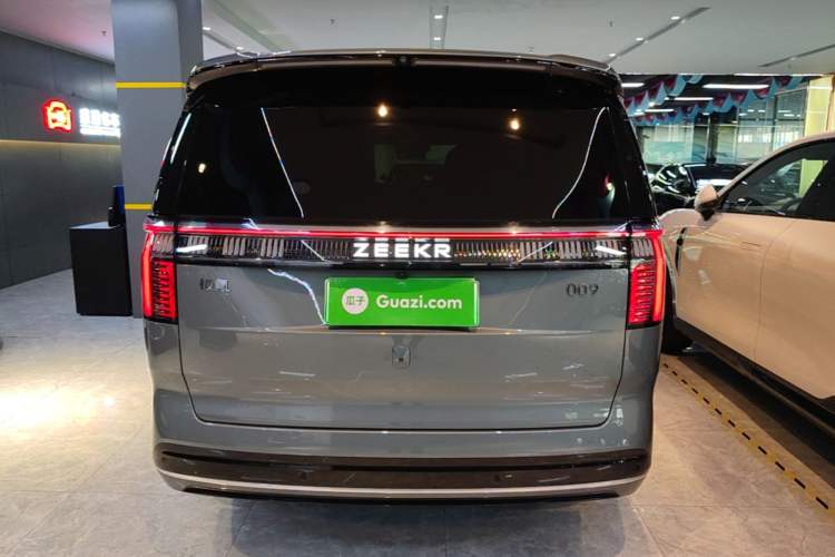 Used Zeekr 009 2024 Six-Seat Executive Version 4WD 108 kWh Rear