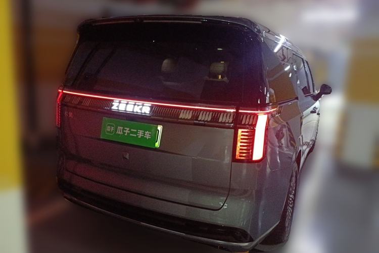 Used Zeekr 009 2024 Six-Seat Executive Version 4WD 108 kWh Rear